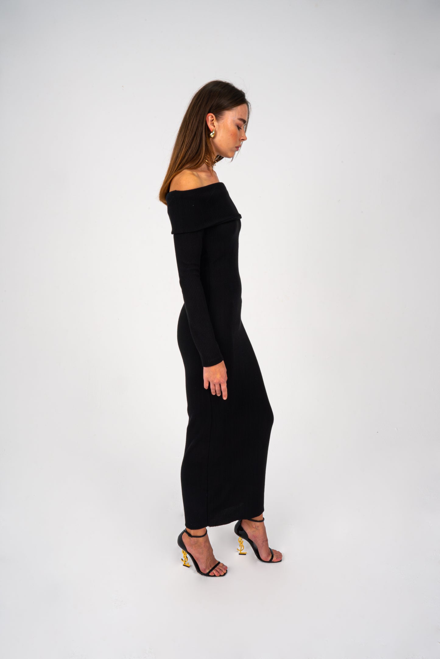 Keep It Cool, Keep It Off-Shoulder